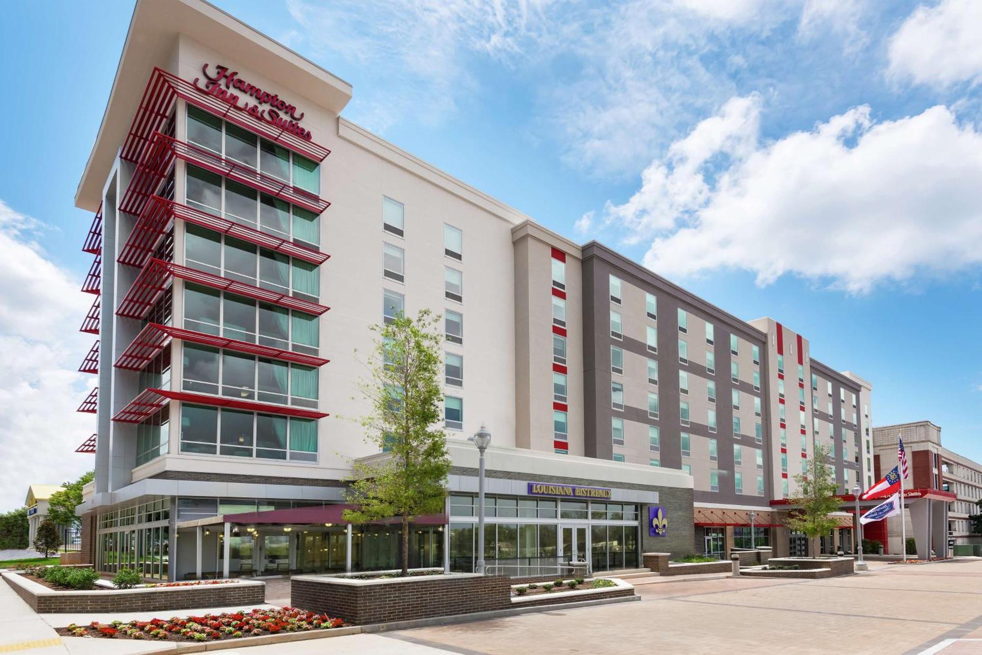 Hampton Inn & Suites Atlanta Buckhead Place Exterior photo