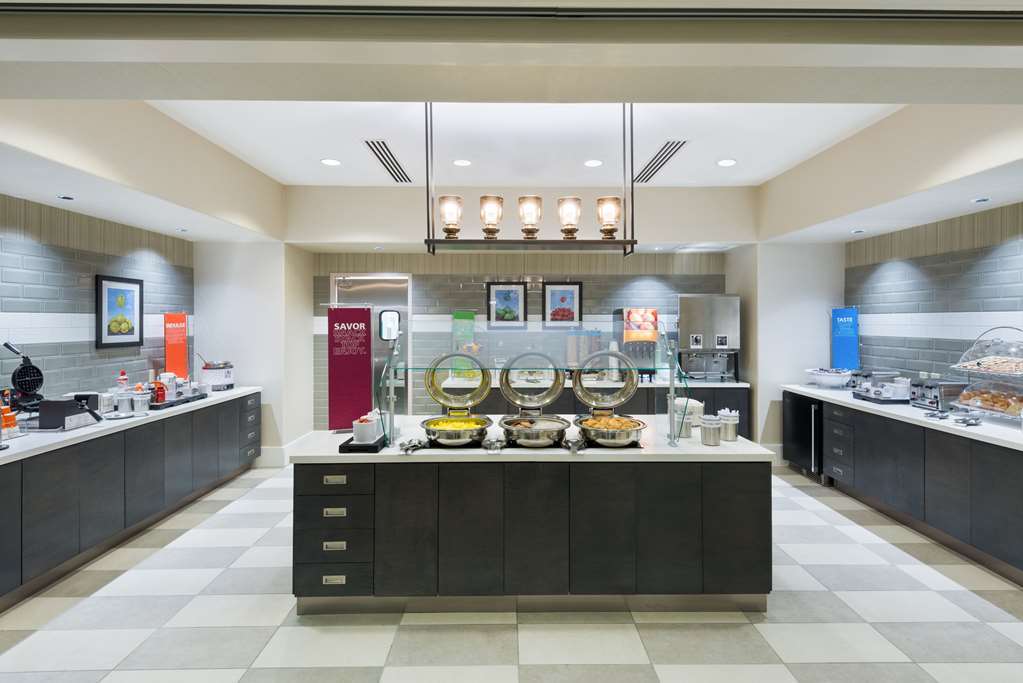 Hampton Inn & Suites Atlanta Buckhead Place Restaurant photo