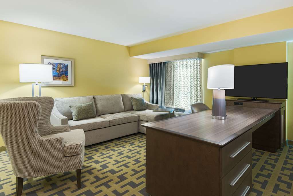 Hampton Inn & Suites Atlanta Buckhead Place Room photo