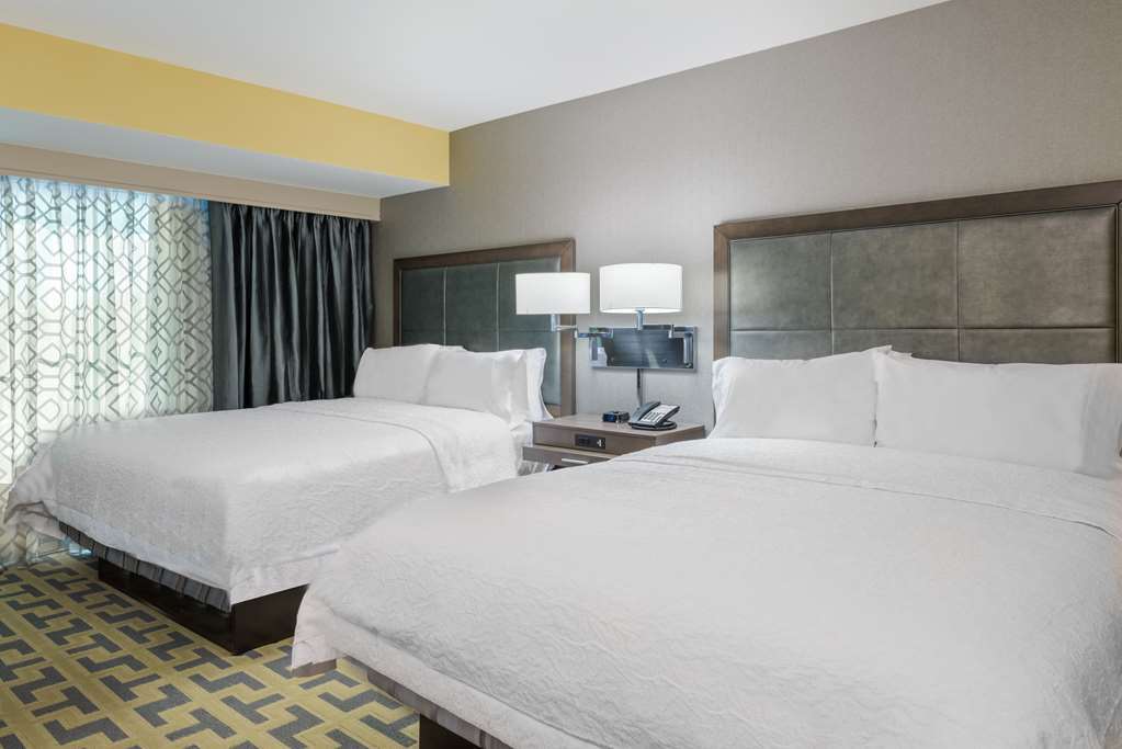 Hampton Inn & Suites Atlanta Buckhead Place Room photo